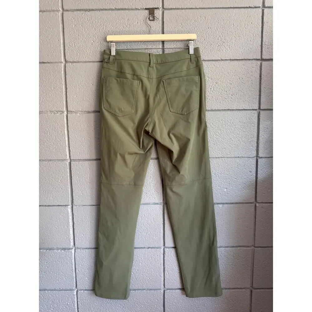 Lululemon ABC Pant Slim Warpstreme in Green Twill size 30